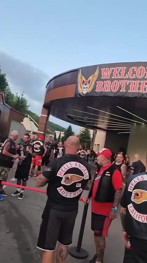 @jeffandrew64