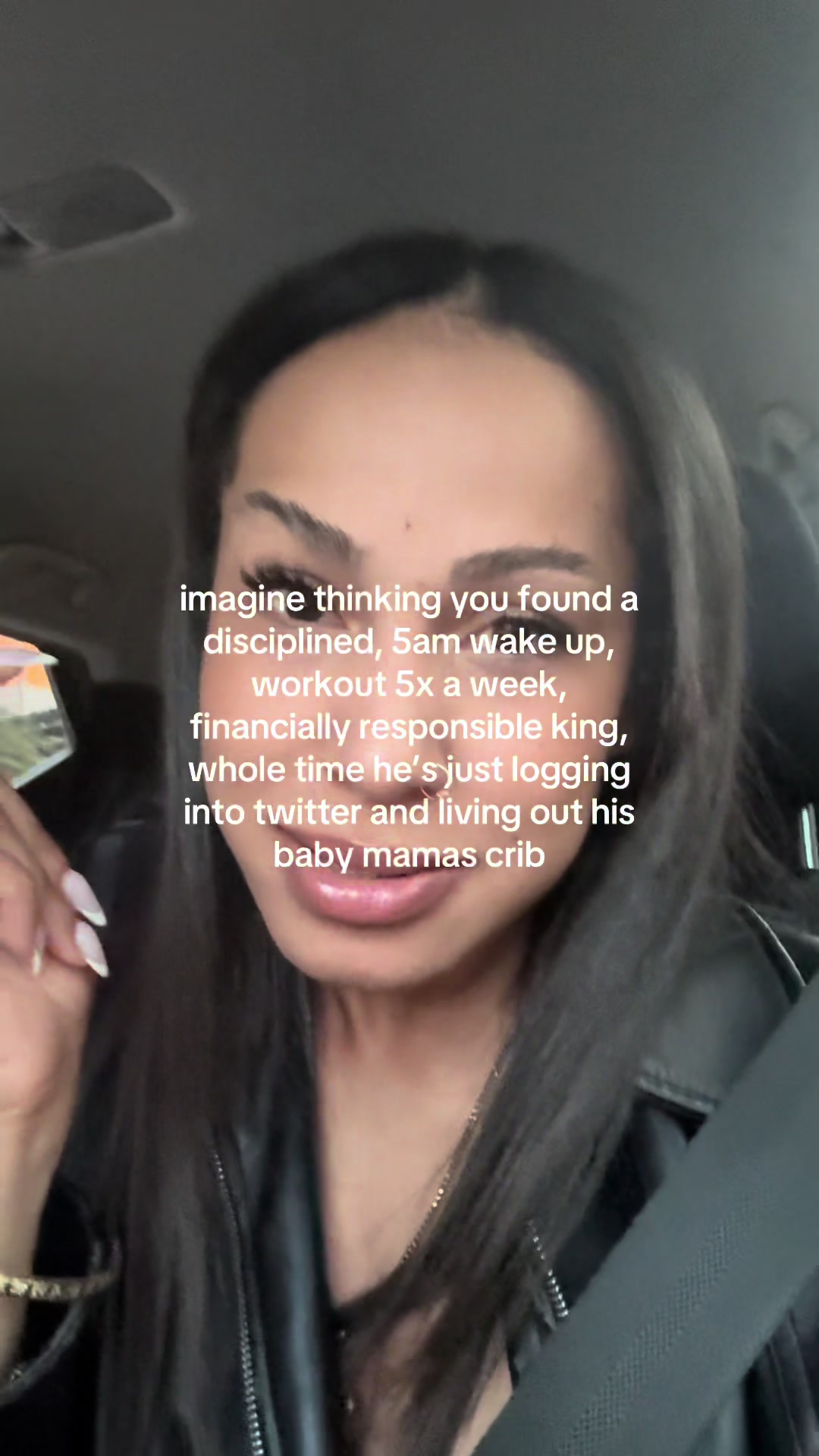 @ELLENIA MIONI