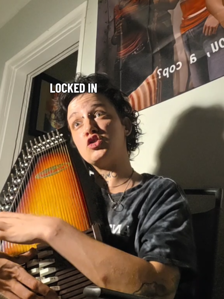 @☽&bull;𝔐🥚&bull;☾