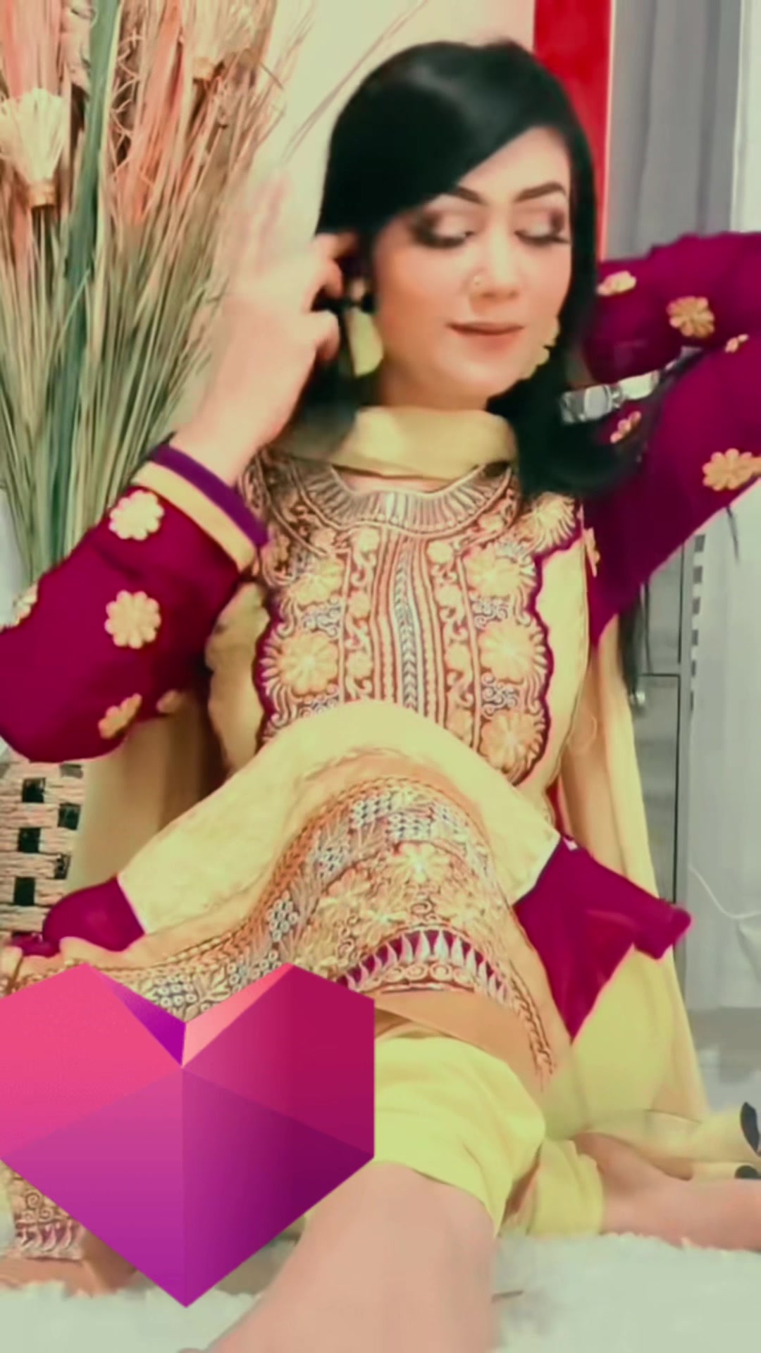 @Zoya the YouTube queen ๐ธโ
1