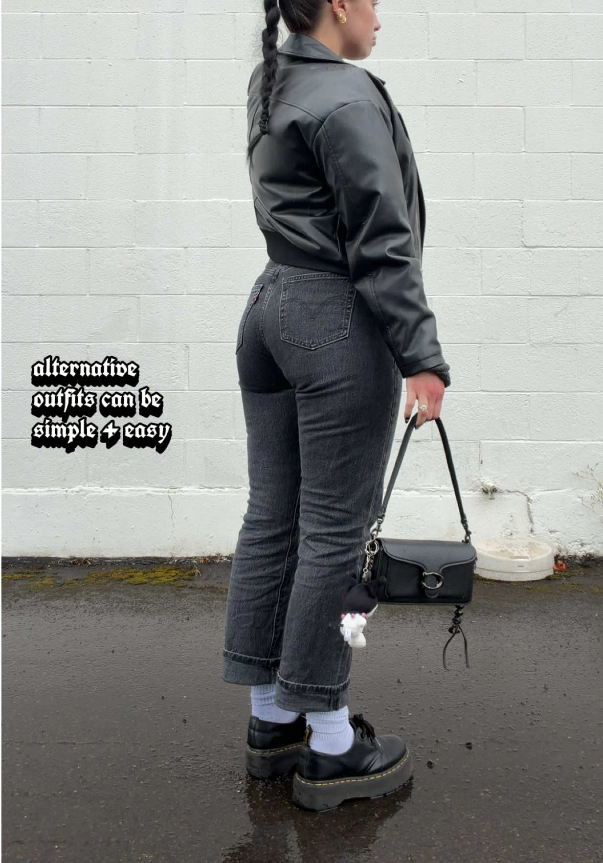 @𝖇𝖚𝖌 🕸️ 🖤