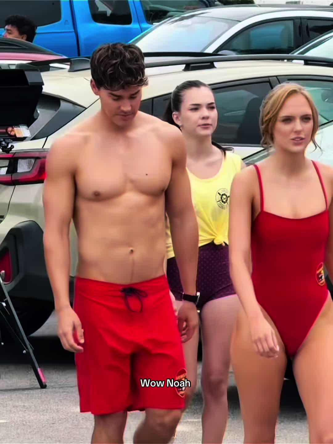 @Bella