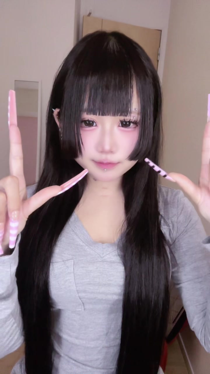 @ななみ なな
