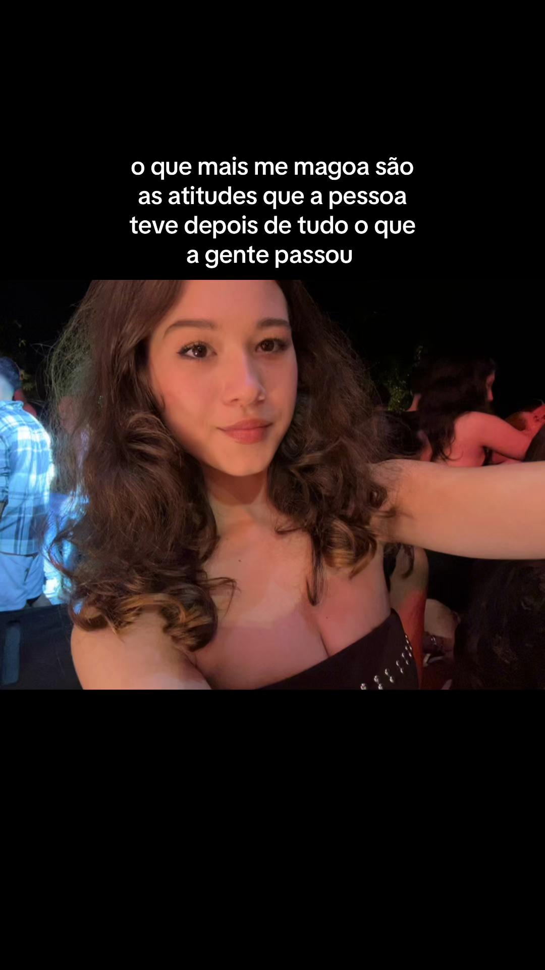 @𝒻𝓁ℴ𝓇𝒶 ✾