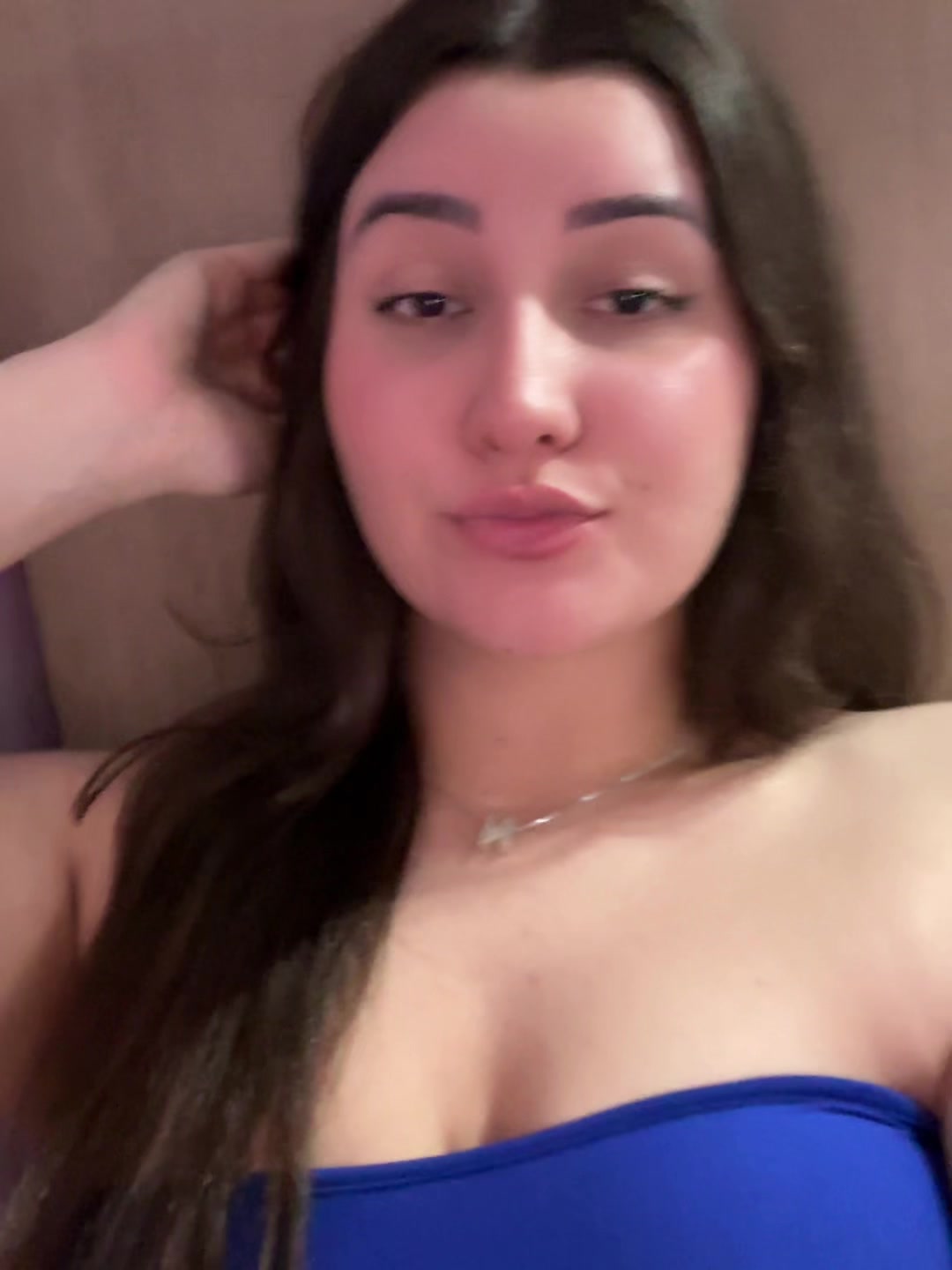 @ 🤟