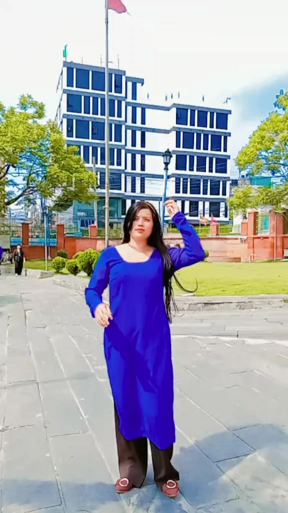 @देबा कुमाल्👑