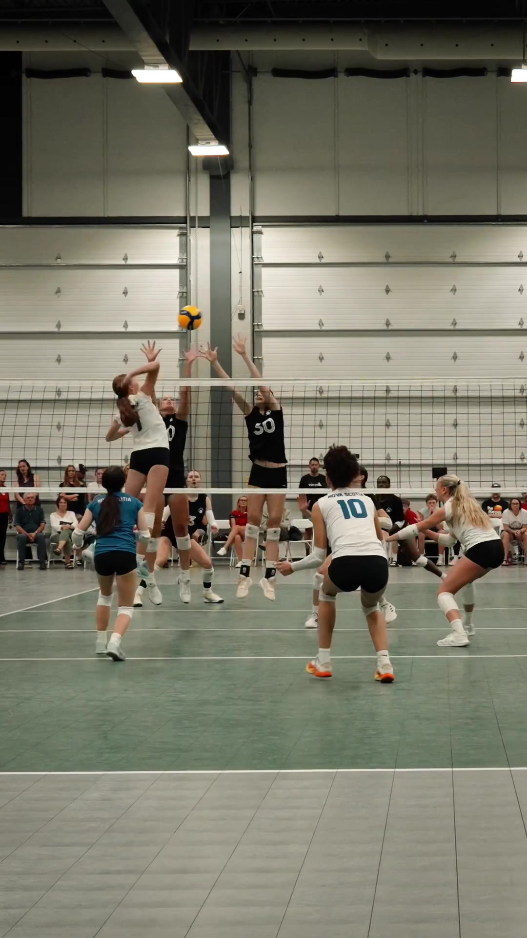 @Volleyball Canada