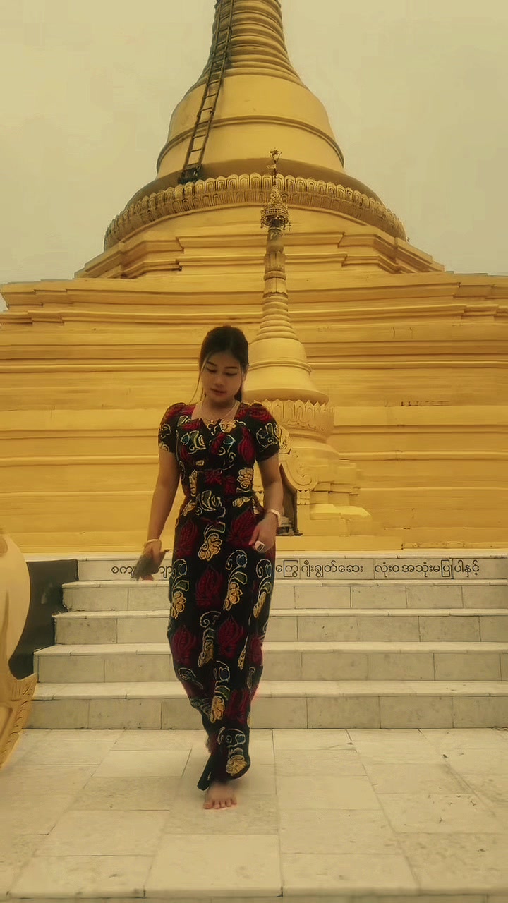 @Su Myat { ဘိုကလေးသူ😘😘😘 }