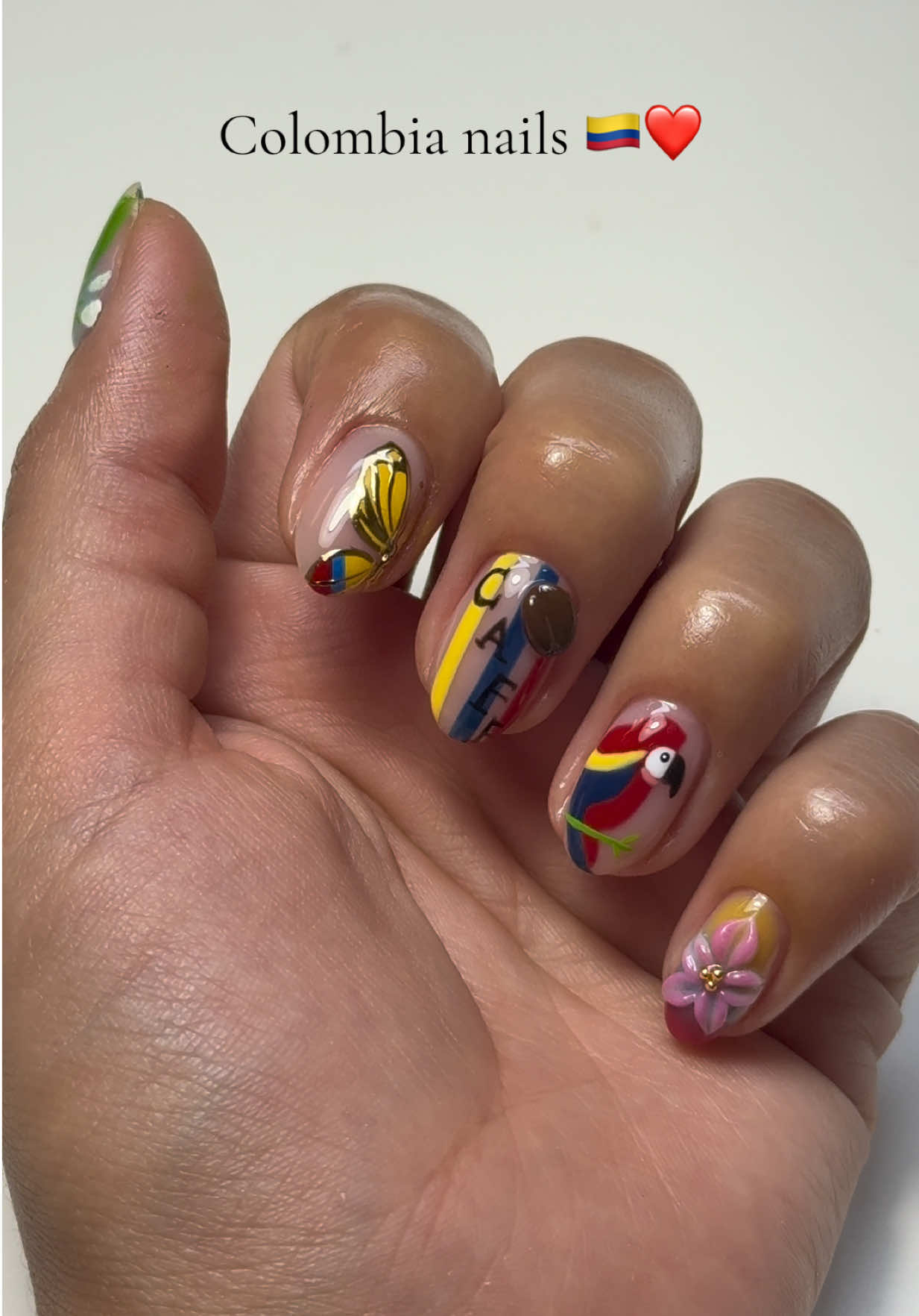 @houston nail tech & esti ♡︎