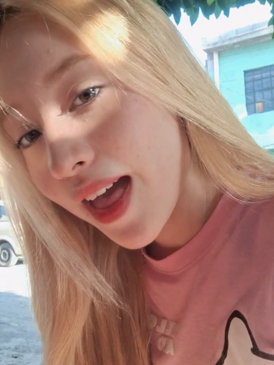 @Adriana Alanis