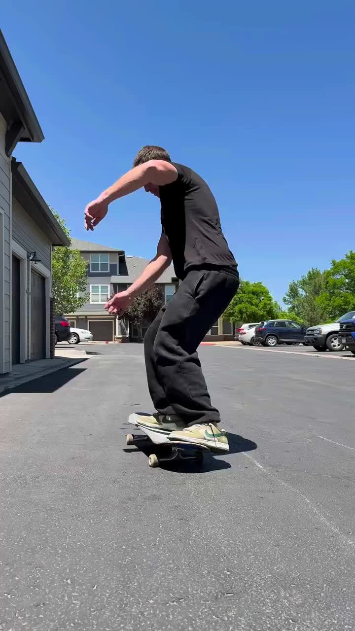 @Super 8 Skateboard Co