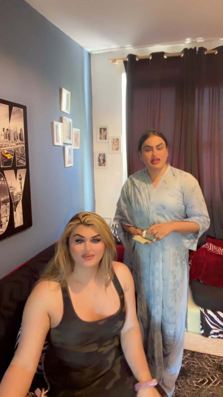 @Haniya🇨🇦