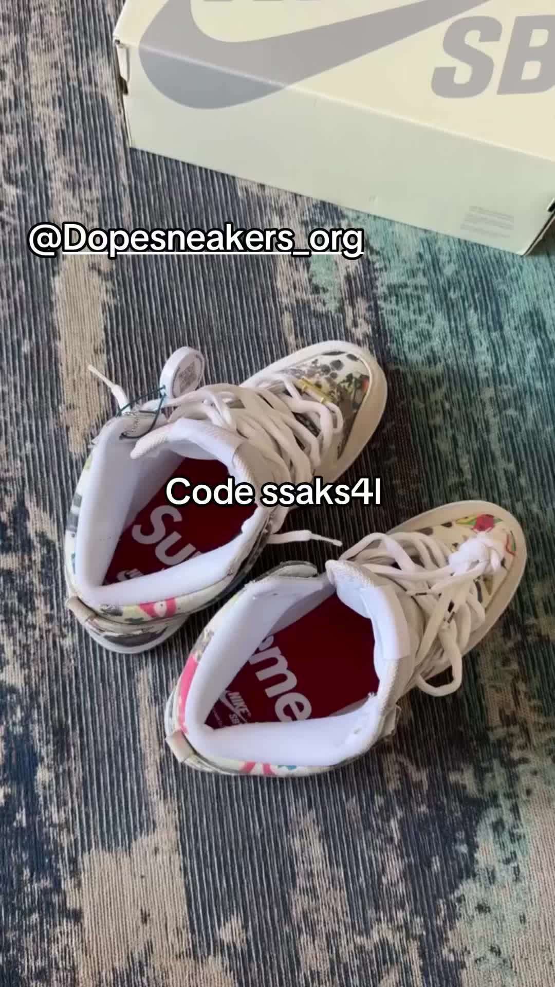 @⃟
