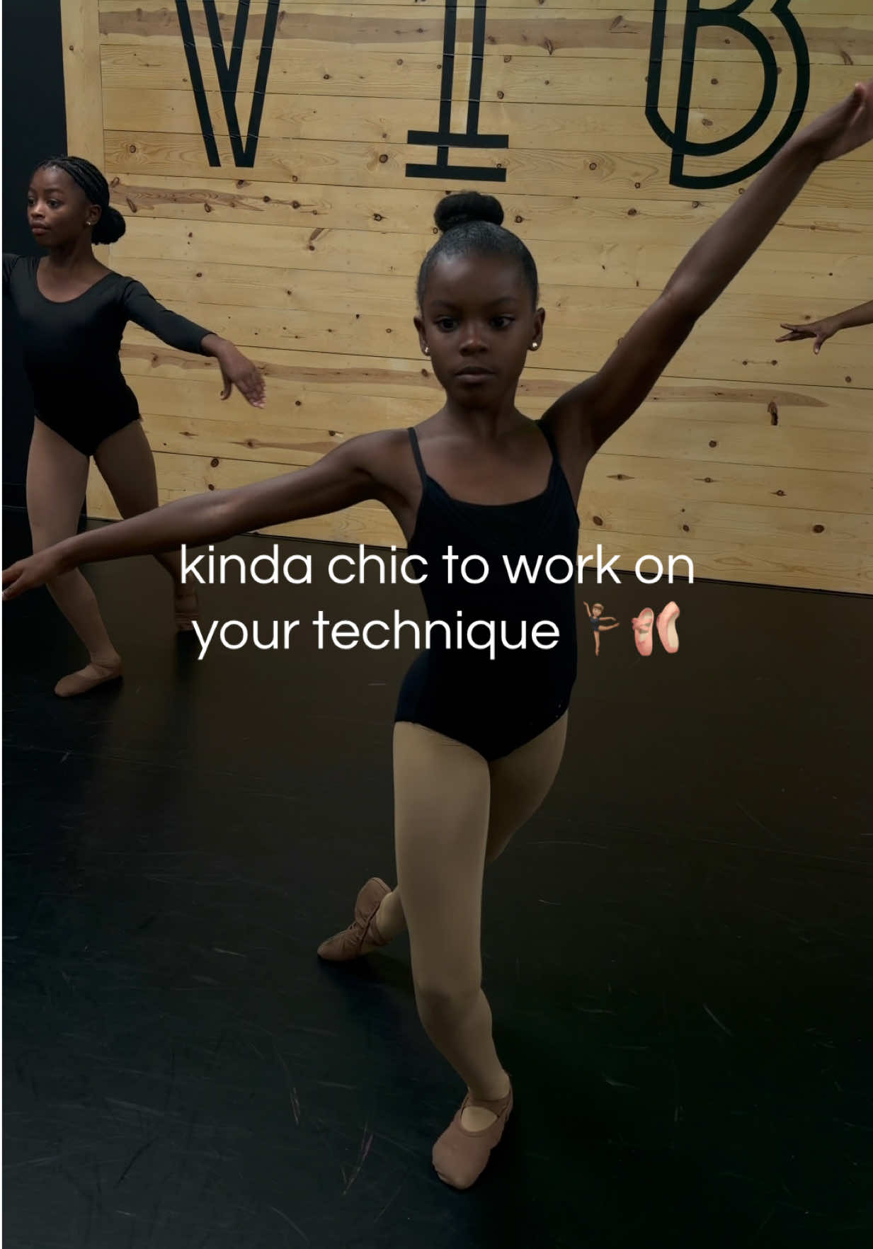 @Joria | Dance + Lifestyle