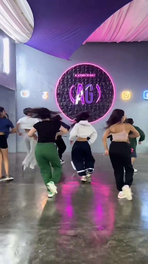 @Academia de Baile (AG)