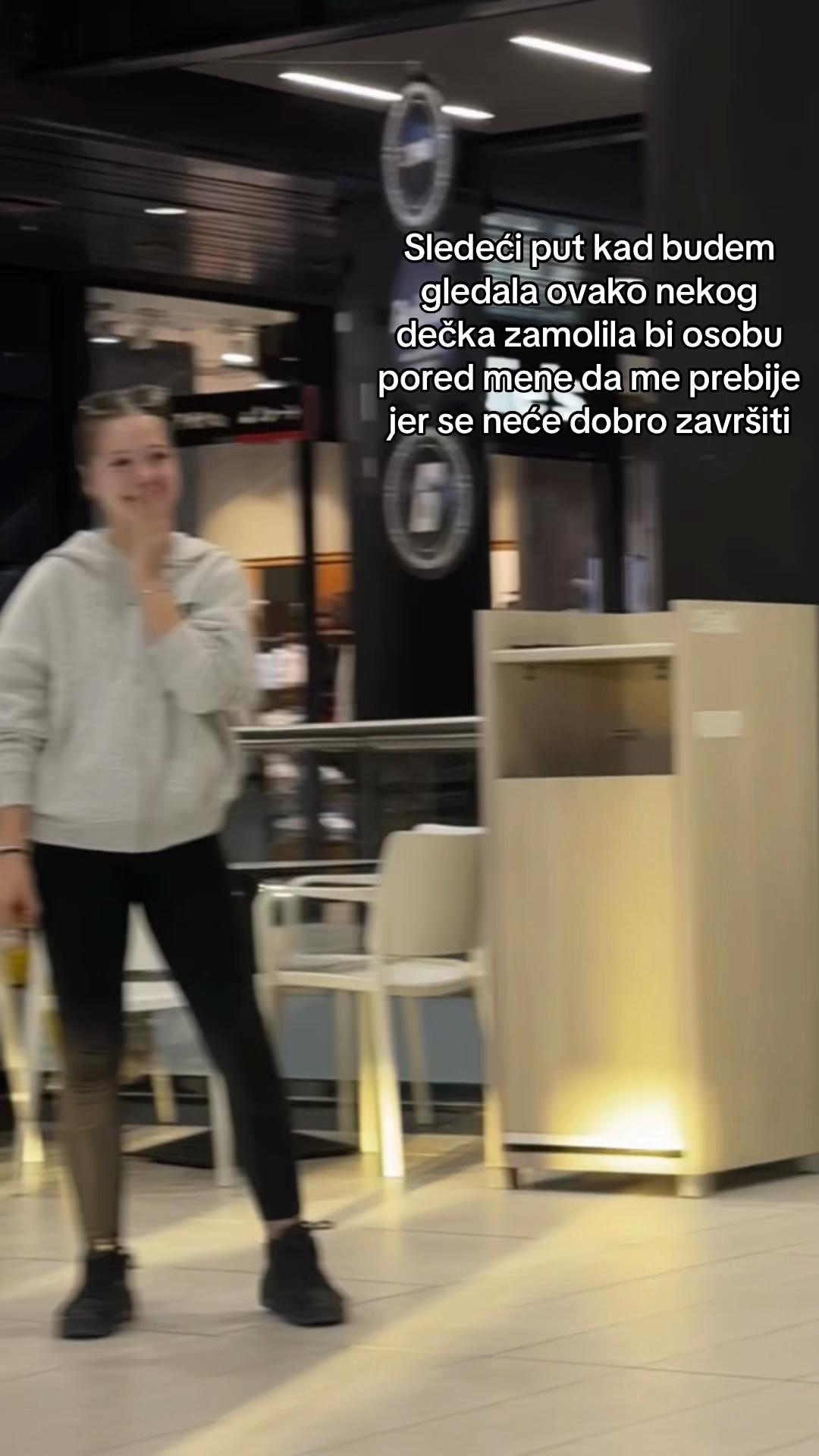 @user1364749252