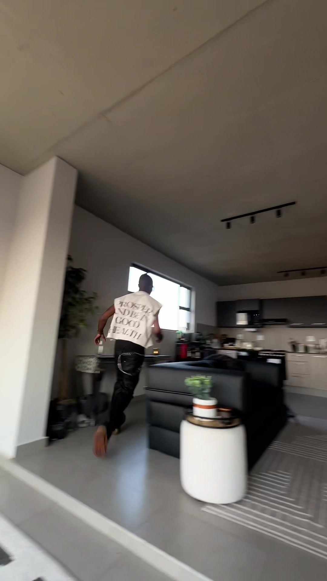 @Roiii