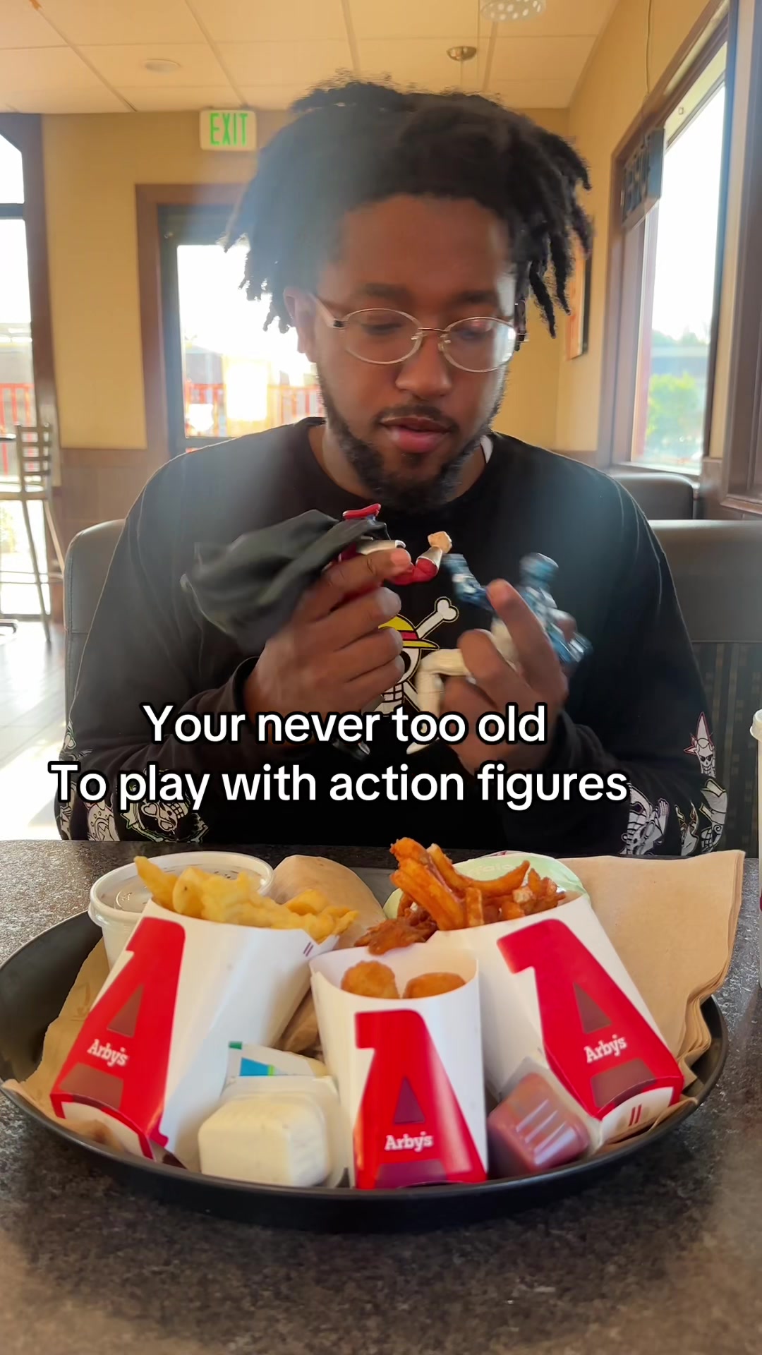 @Figures Everywhere