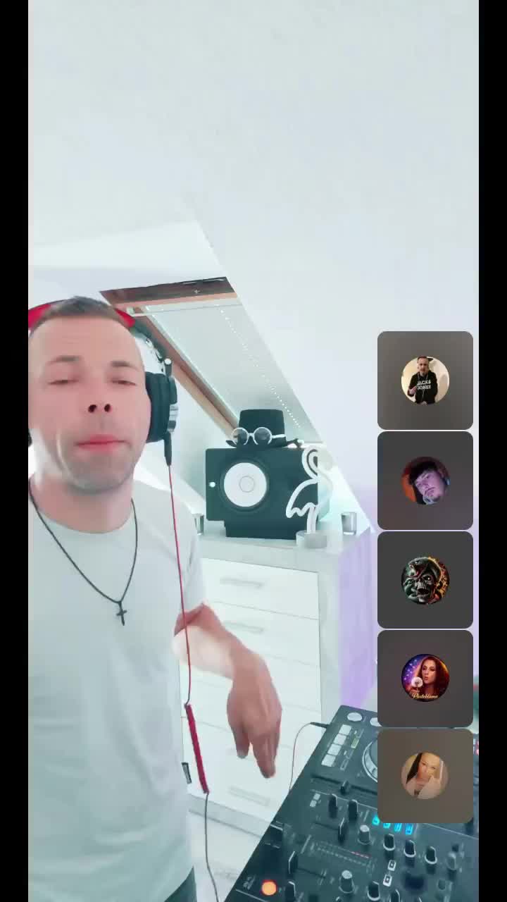 @DJ Speedy