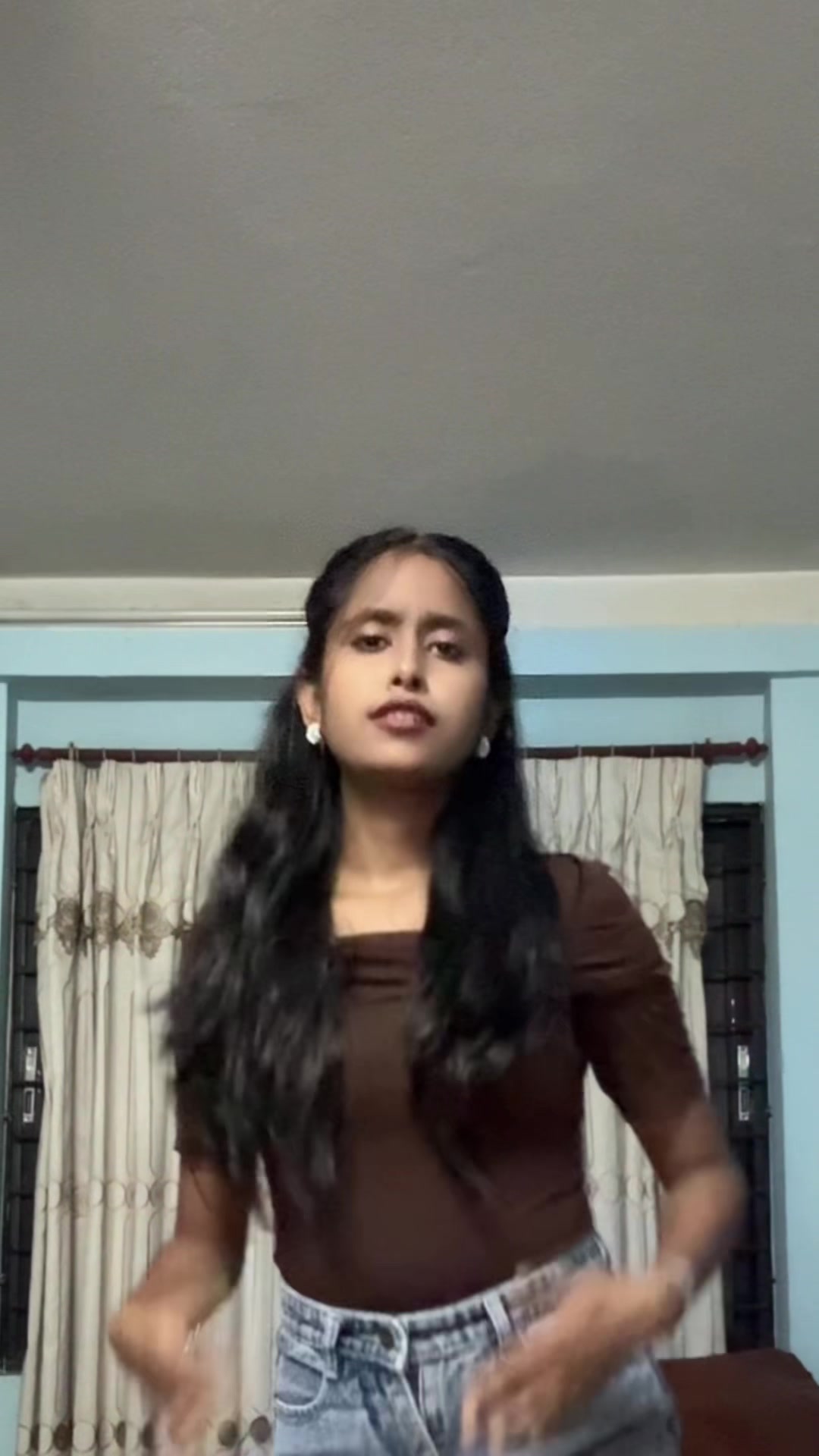 @Aaruhi_jaiswal