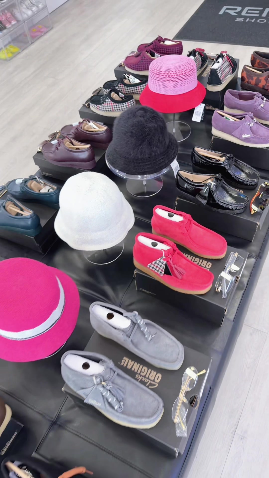 @Rennies Shoe Store
