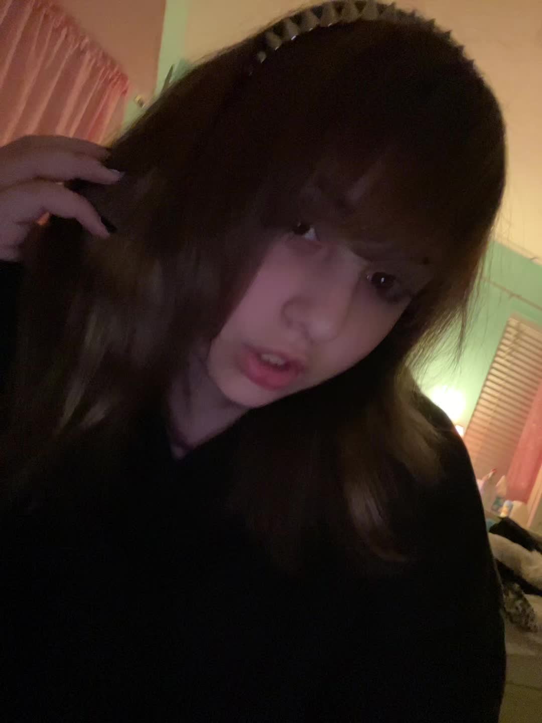 @👾