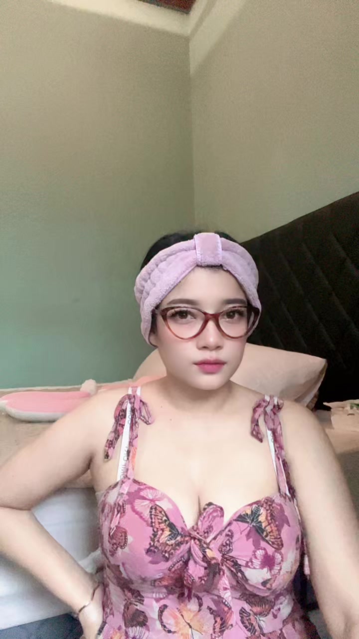 @Queen aurora 🖤