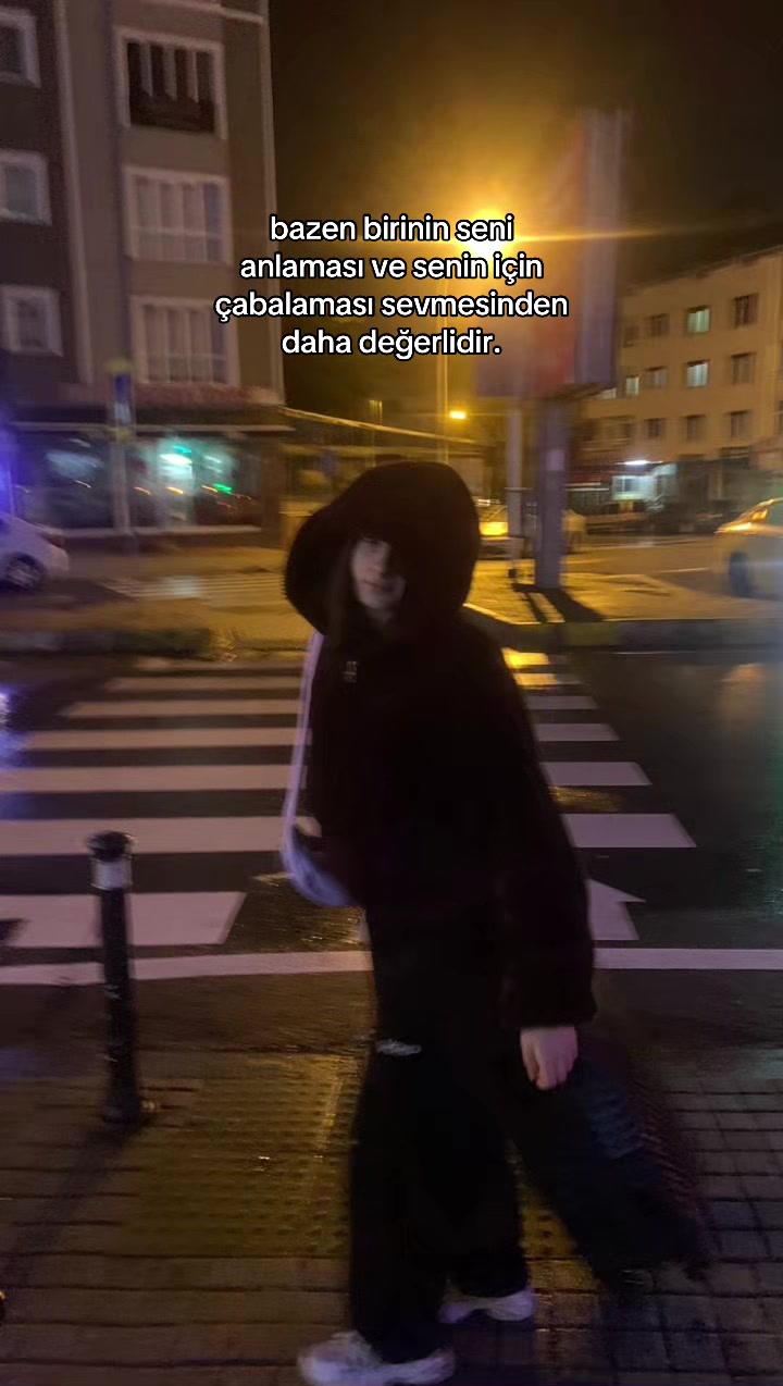 @𝖆𝖑𝖆𝖗𝖆💋