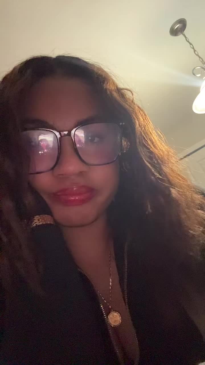 @Mikayla 👅🙃 (My-Kayla)