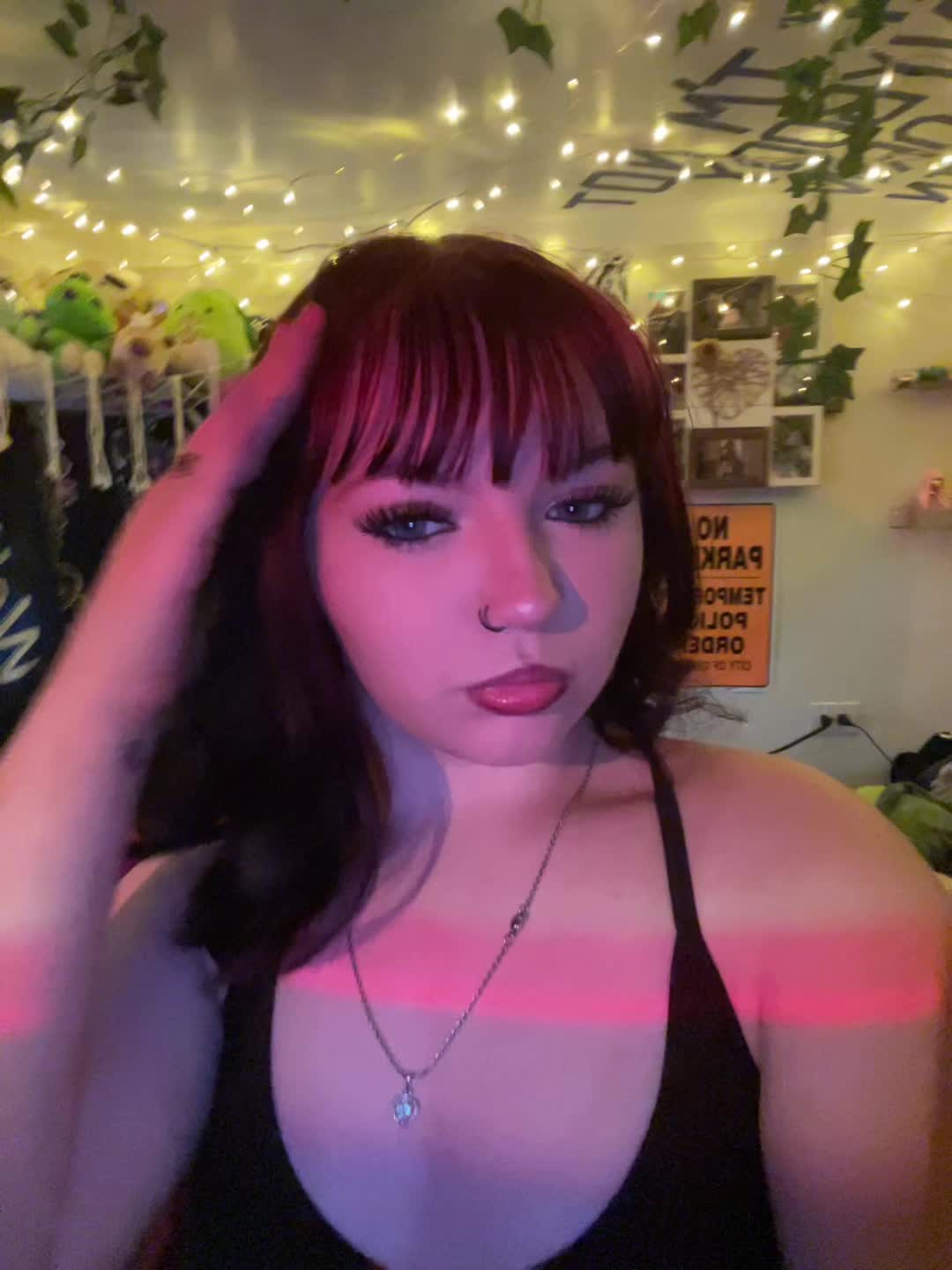 @🪩
