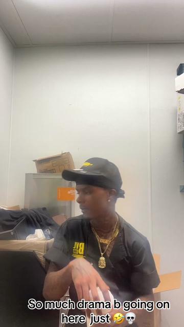 @iAmDee 🪬