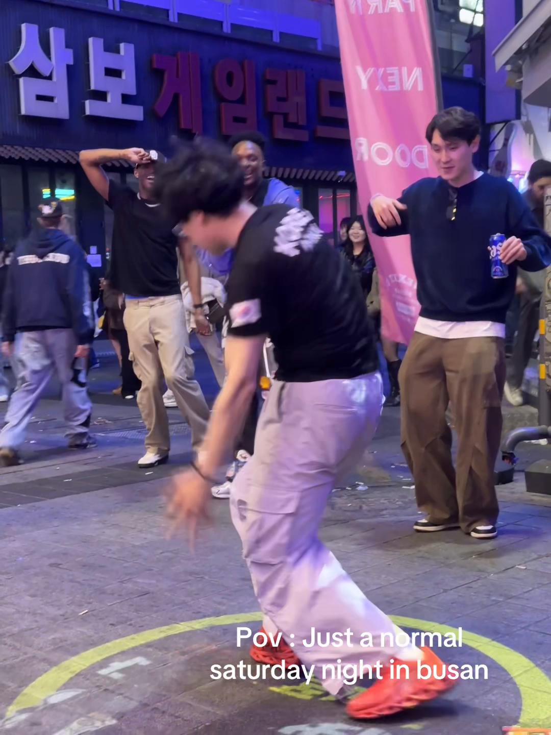 @ᖇOᗰI