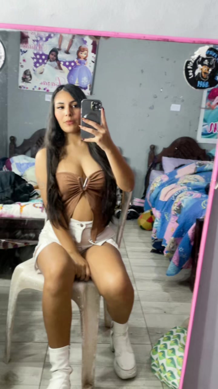 @larita👸🏻✨