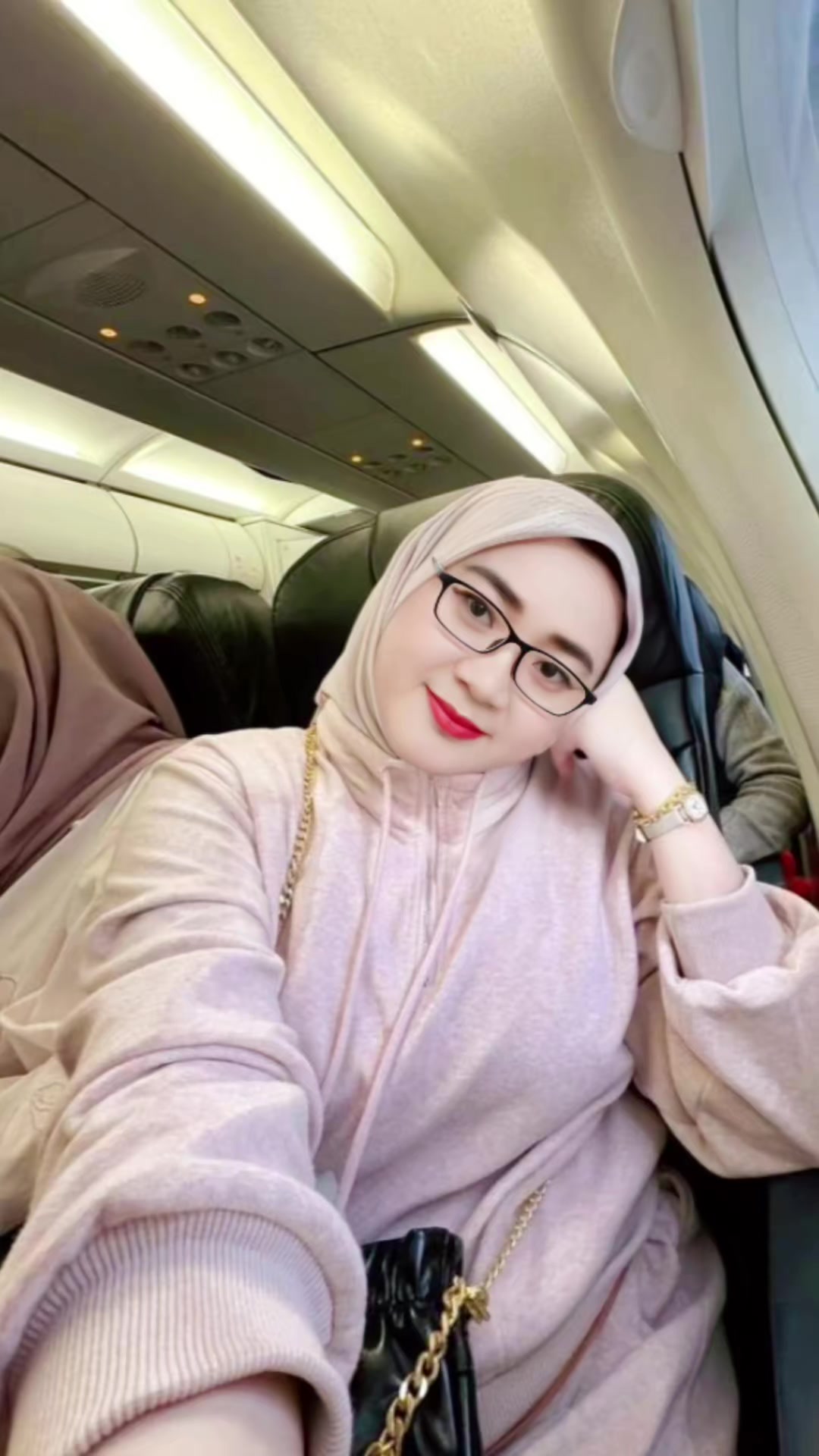 @Hjh ATIH Rahayu