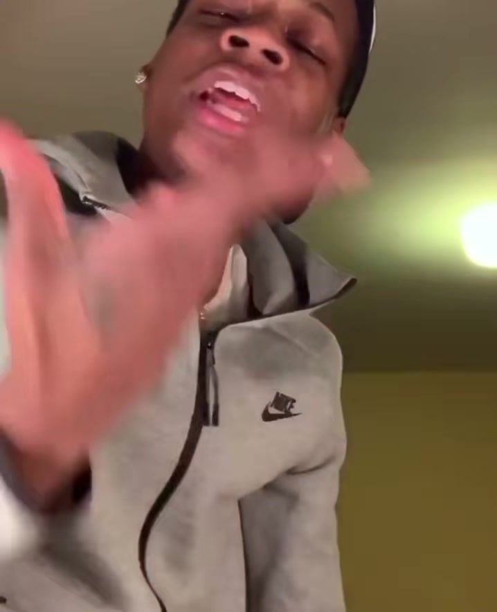 @Mennnndi
