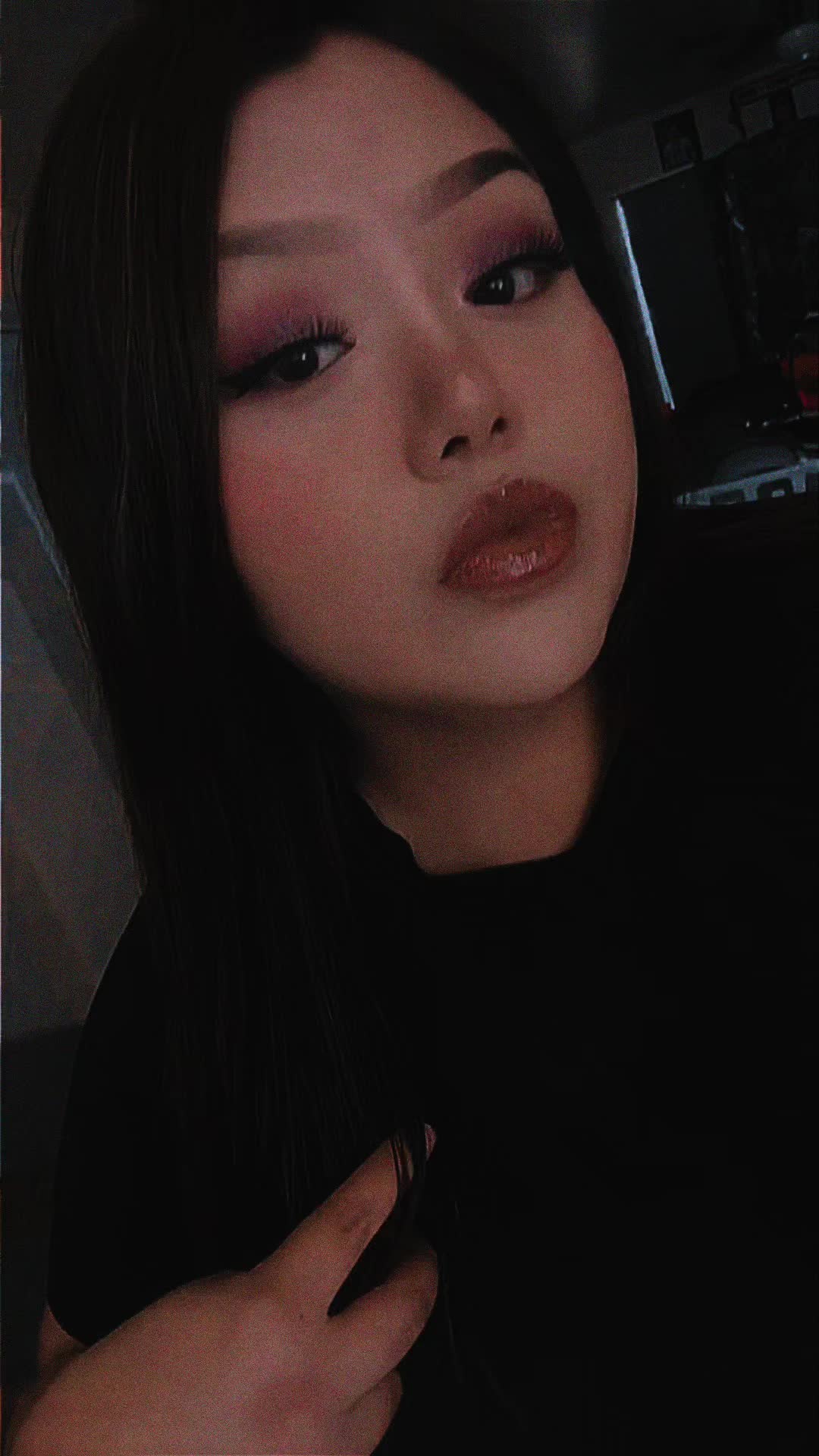 @AshiihiGlam