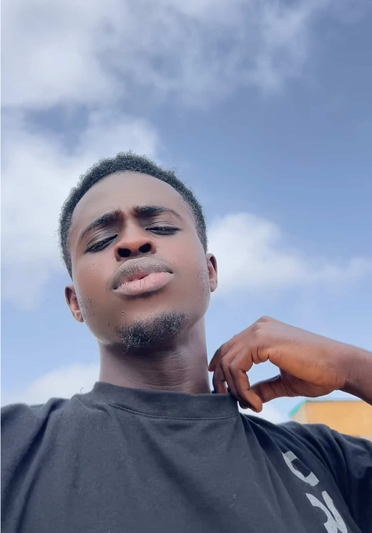 @𝑩𝑼𝑼𝑹 𝑪𝑯𝑬𝑰𝑲𝑯 🤍👌🏿