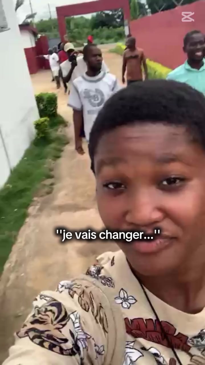 @Tchaniss.spam4