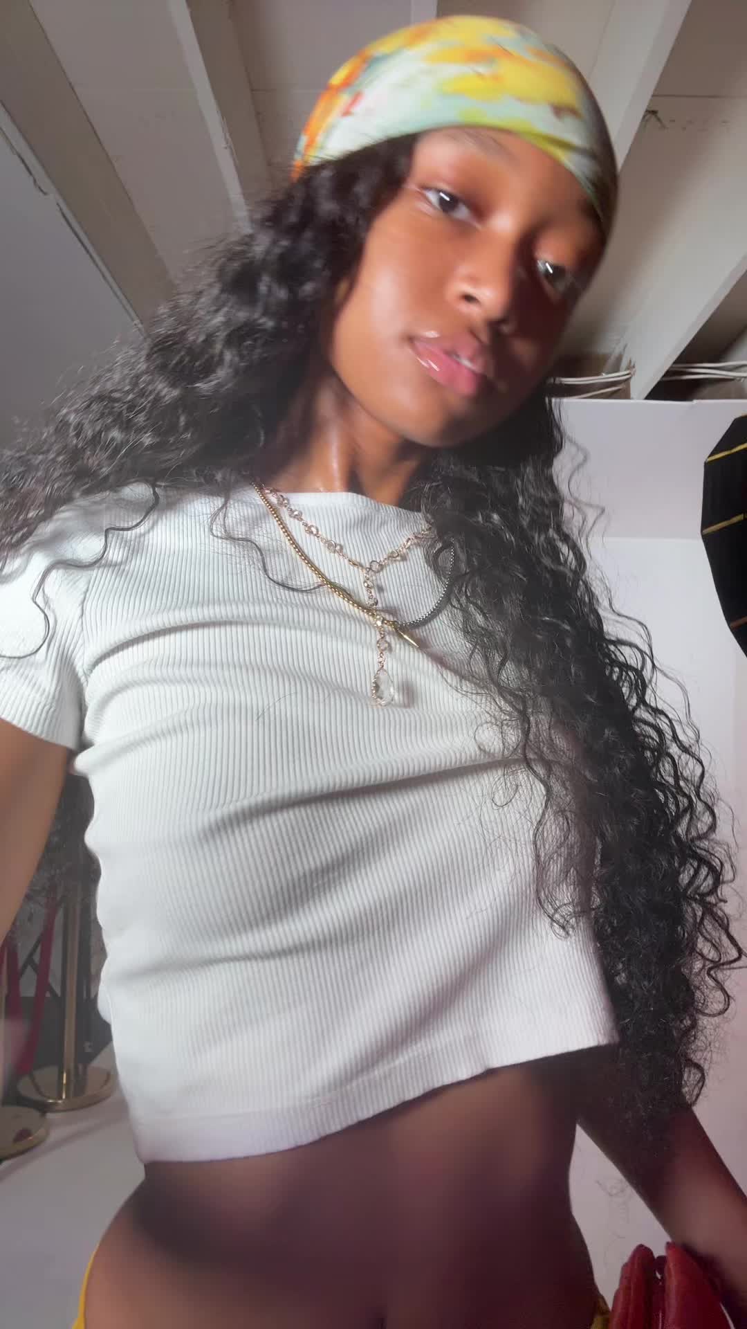 @notfnleya