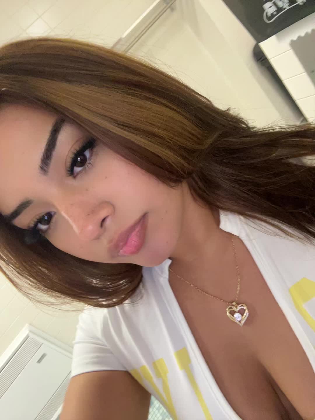 @Um