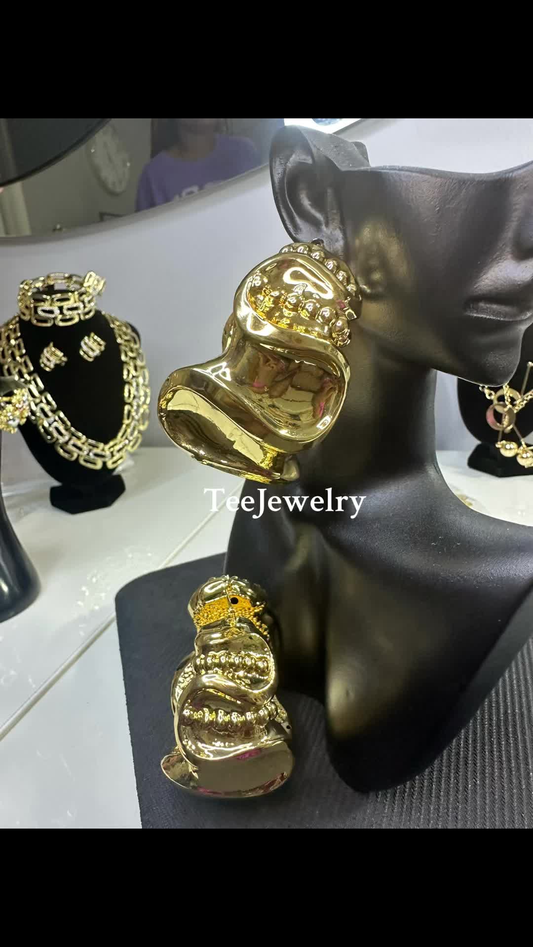 @TeeJewelry