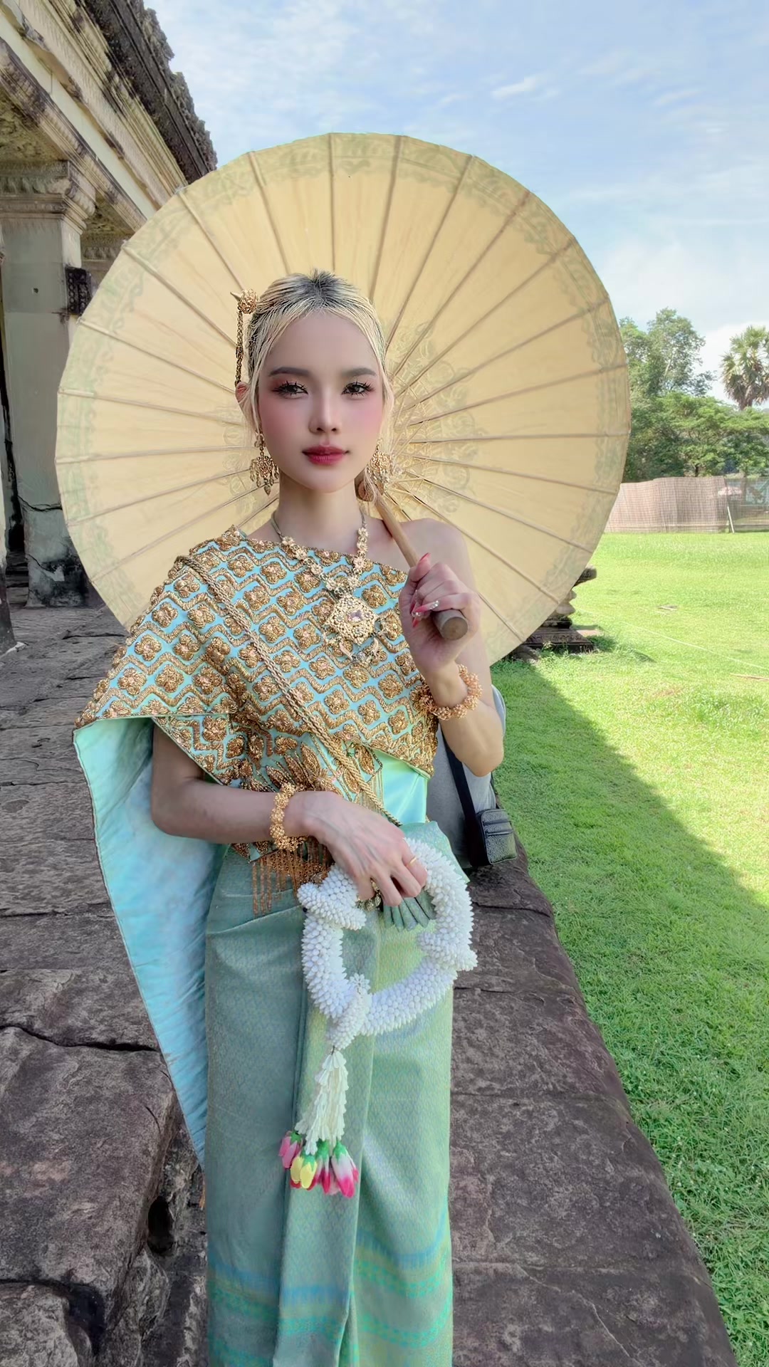 @យូ សៀវ មុី🤷♀️