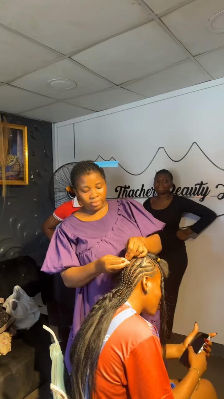@Hairstylist in oshodi mainland