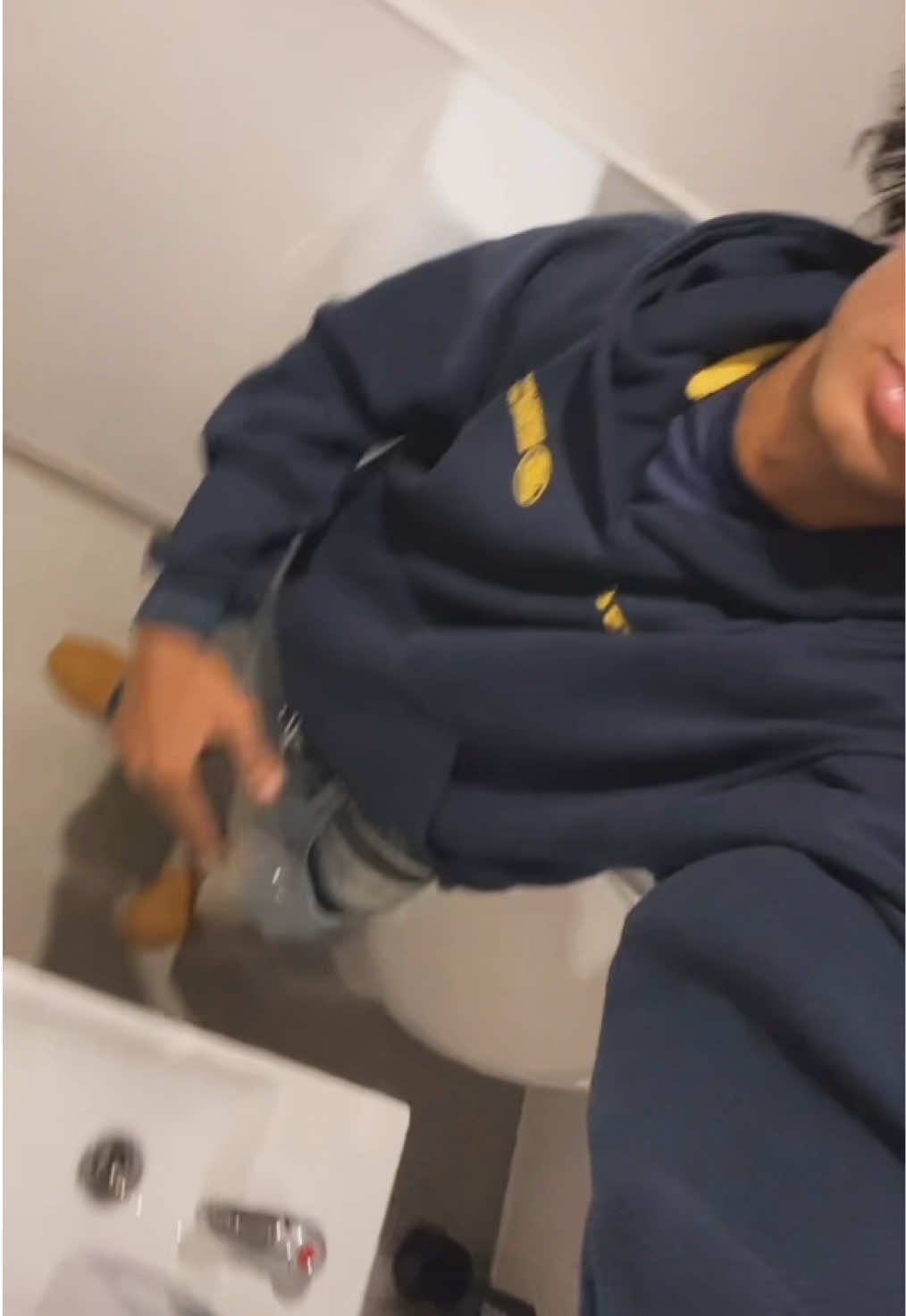 @Sally🧑🏾&zwj;🦱