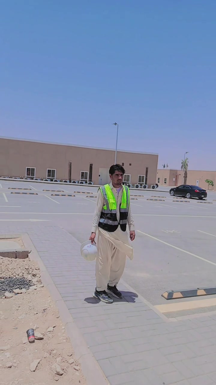 @Muzamil Khan