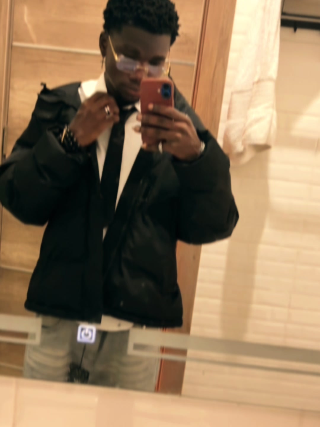 @M ! L 3 S 🐐