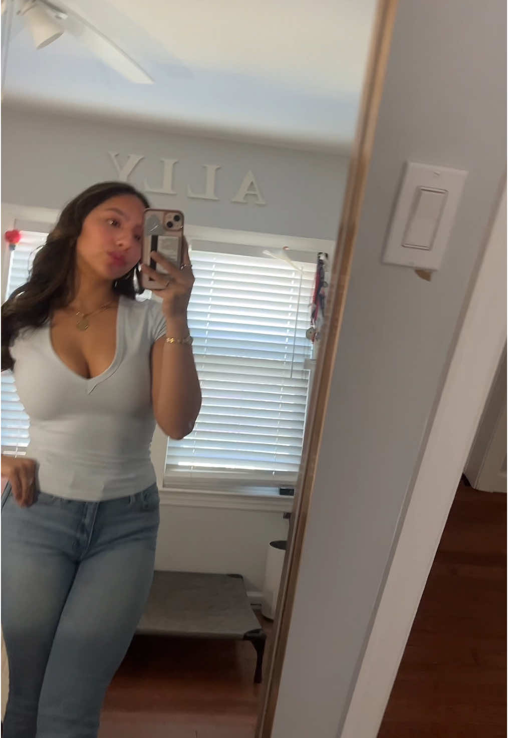 @Ally🧸