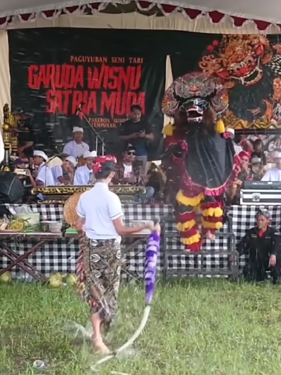 @budaya jawa barongan