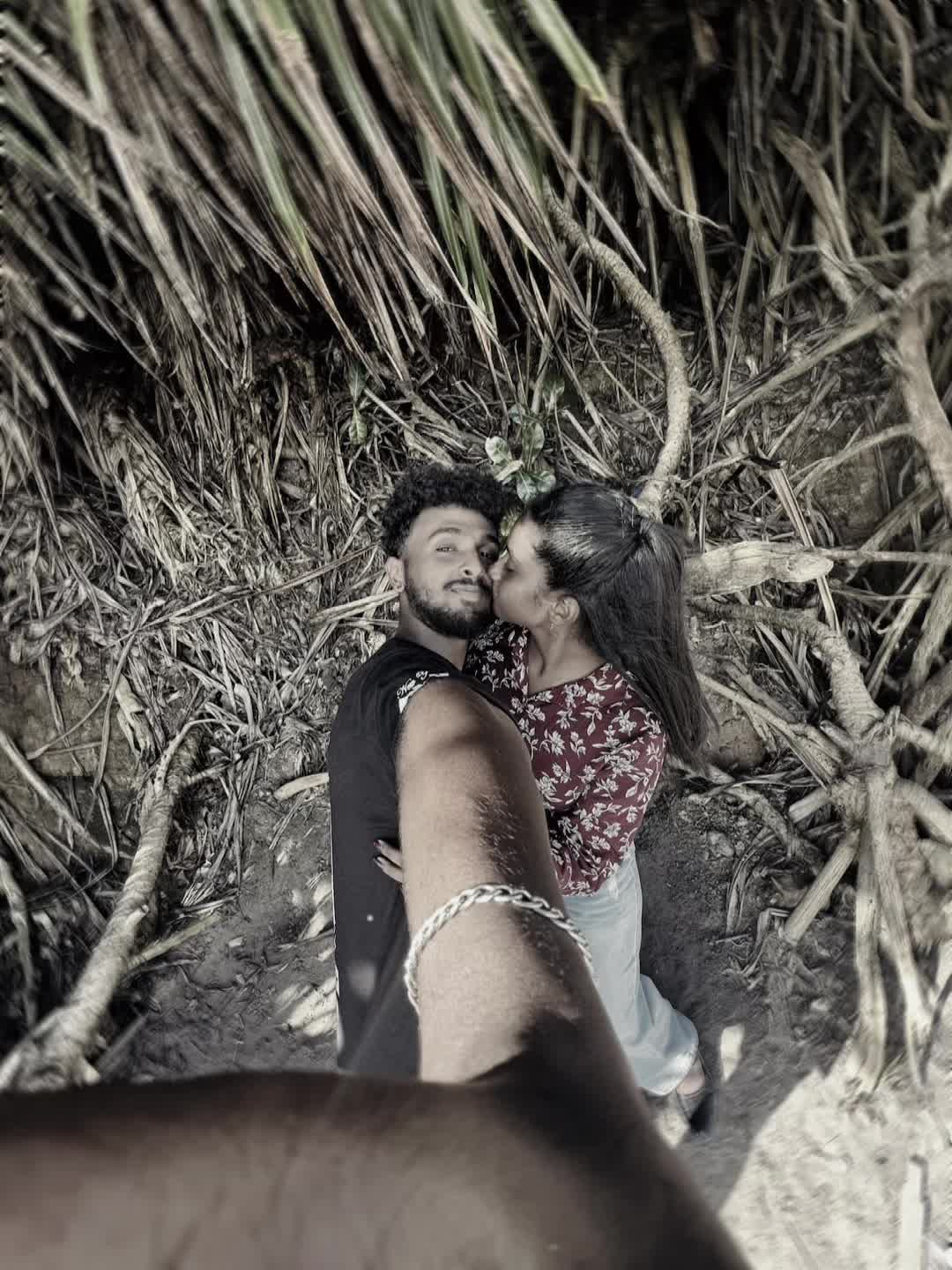 @Leena_🫀🗣💋