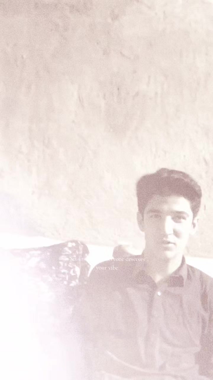@𝙎𝙚𝙖𝙧𝙘𝙝𝙞𝙣𝙜🌚🗿
